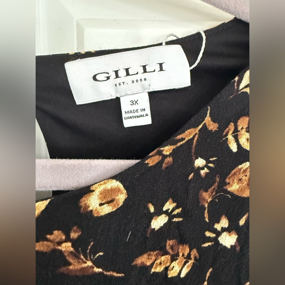 Gilli Black Pleated Long Sleeve Sundress - Picture 2 of 4